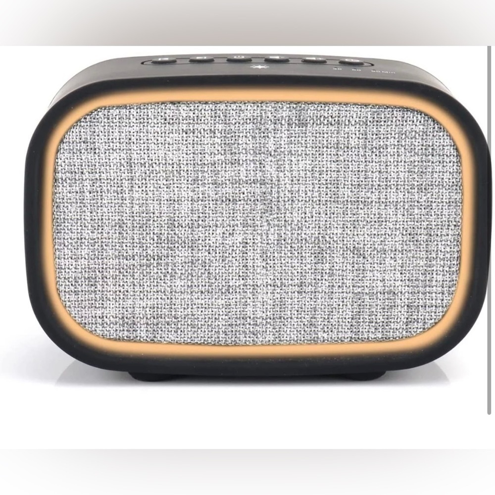 SOUND Machine‎